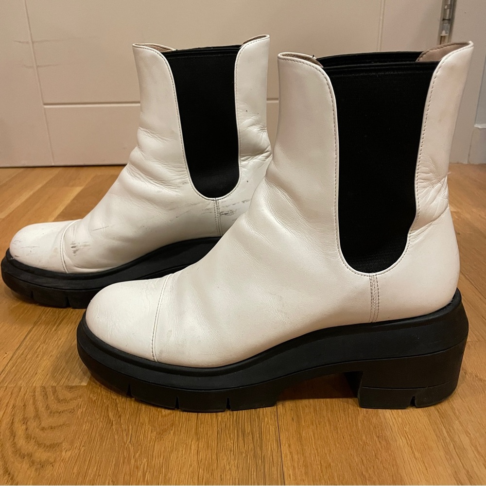 Stuart Weitzman Chelsea Boot